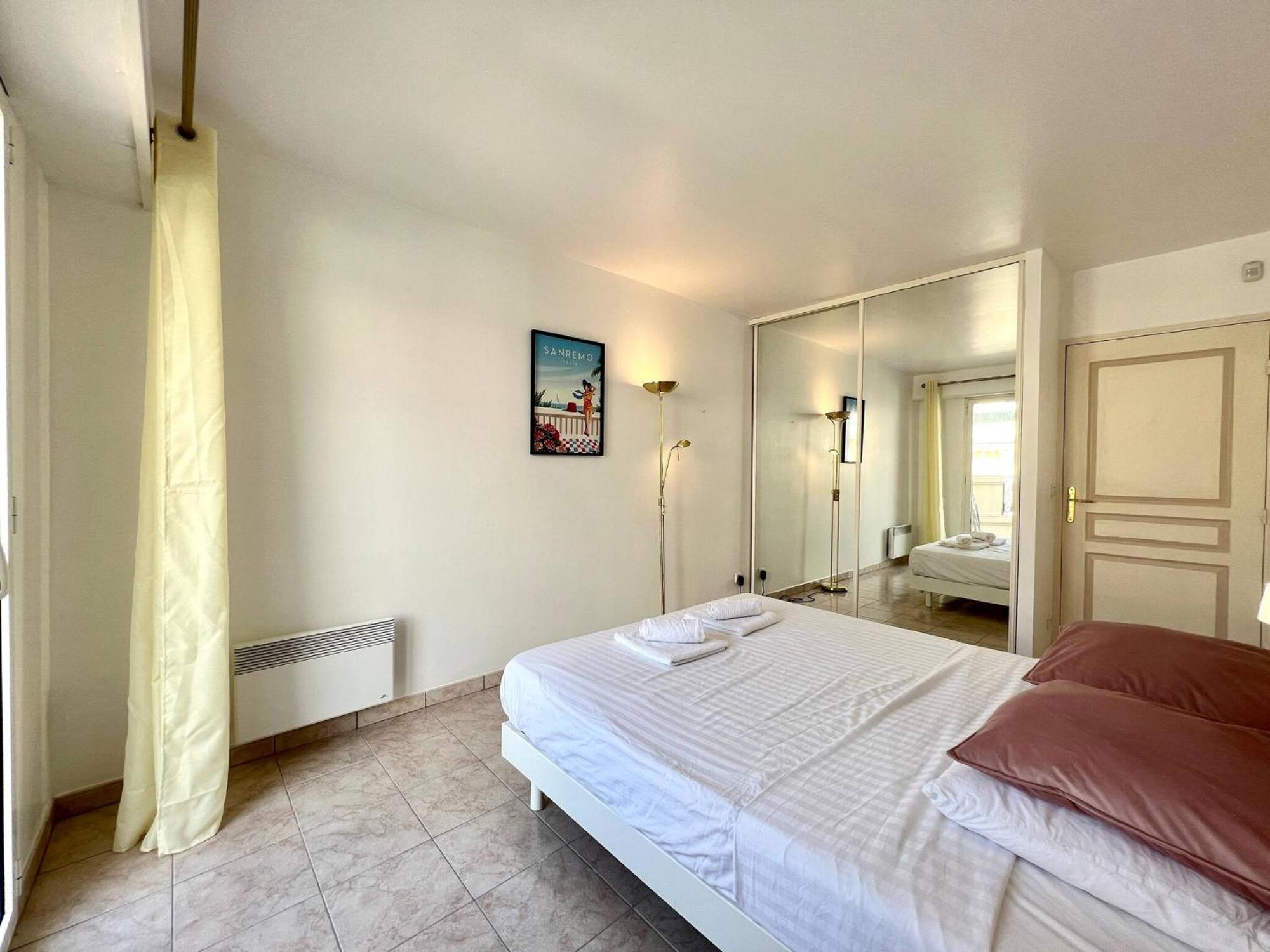'Le Victoria Beach' Vue Mer Plein Centre, Spacieux Menton Exterior foto